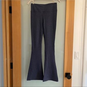 NWOT✨ ALO Flared Leggings ✨Small